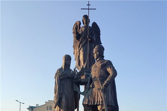 Экскурсия к памятнику Петру и Февронии Муромским