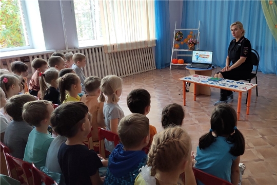 Встреча с инспектором ГИБДД в детском сад