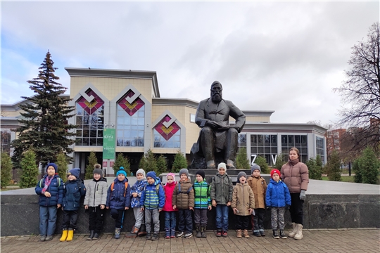 По родному краю с рюкзаком шагаю