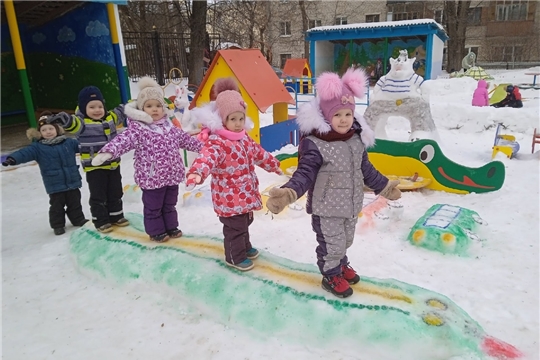 Зимние прогулки в снежном городке