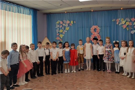 Женский день 8 Марта
