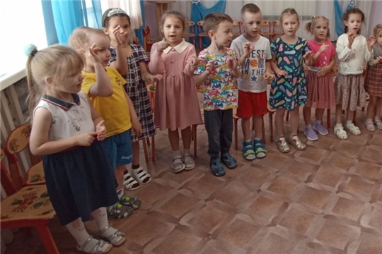 В нашем детском саду активно функционирует кружок вокально-хорового пения "Домисолька"