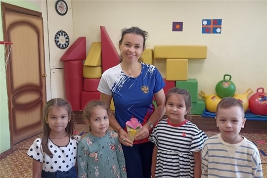 Поздравления сотрудникам от воспитанников