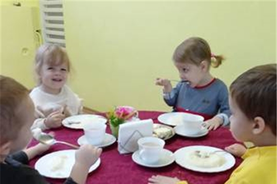 Завтрак в детском саду