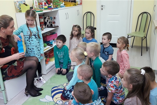 Экскурсия «Кто работает в детском саду?»