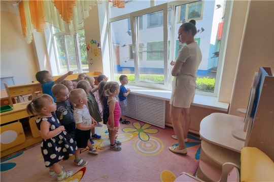 Опасность открытых окон.