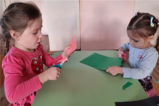 Безопасное обращение с ножницами
