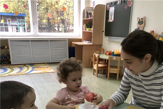 О пользе свежих яблок в питании детей раннего возраста