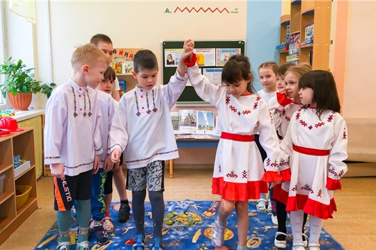 Приобщение детей к языку, истории и традициям чувашского народа.