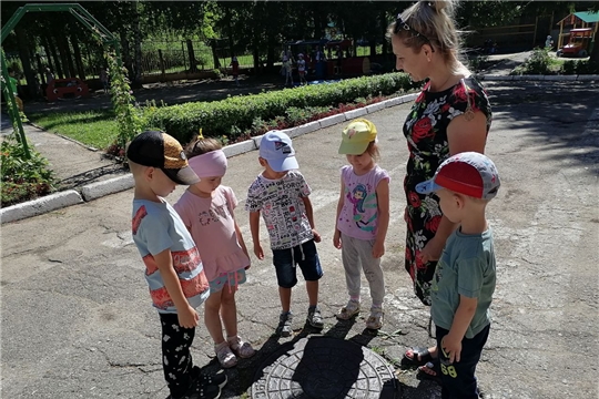 Безопасное поведение рядом с люками