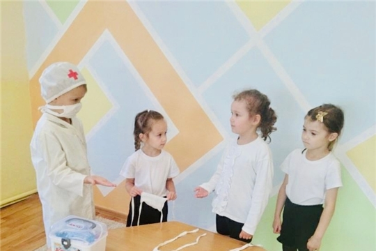 Встаршей группе "Звёзочки" была проведена викторина - развлечение по гражданской обороне "Умей себя защитить"