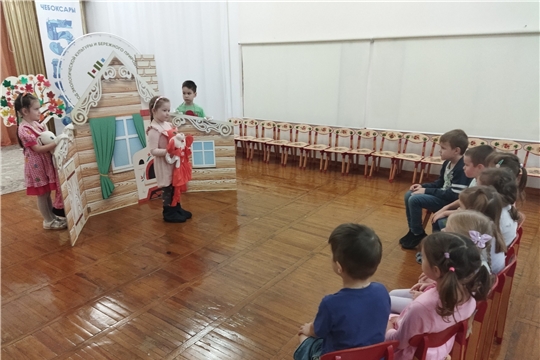В старшей группе "Звёздочки" прошло театрализованное представление по пожарной безопасности 