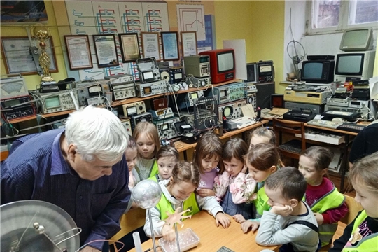 Экскурсия в музей радиоэлектроники.