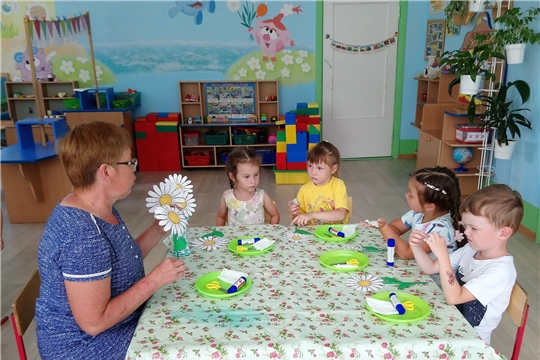 Акция «Я дарю тебе ромашку»