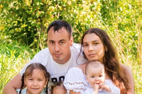 Семья — это самое важное, самое ценное, самое дорогое в жизни человека.