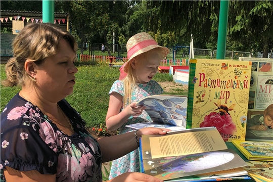 Мини-библиотека на открытом воздухе