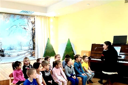 Оркестр на деревянных ложках