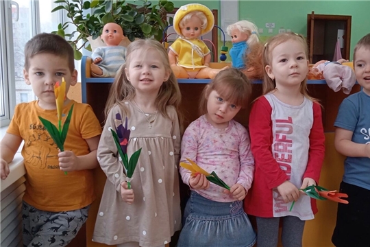Поздравление любимых мам с 8 Марта
