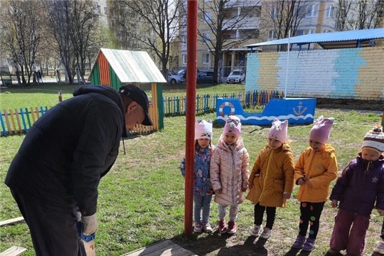 "Энциклопедия профессий: от А до Я". Профессия плотника.
