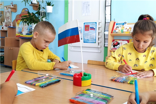 Всероссийская акция "Я рисую родной флаг"