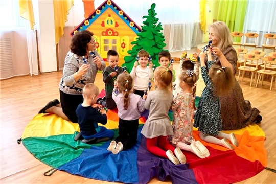 "Игры с парашютом"