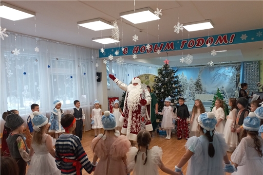В детском саду № 156 началась череда новогодних утренников!