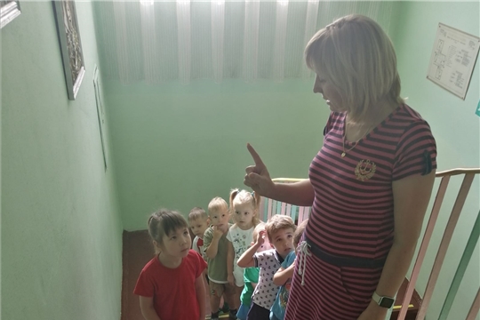 Безопасность на лестницах