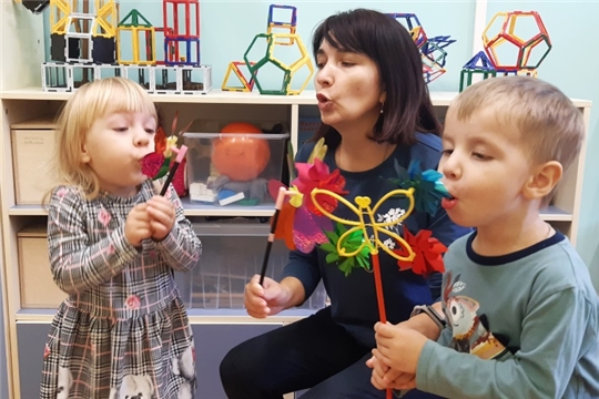 Весело играем дыхание развиваем!