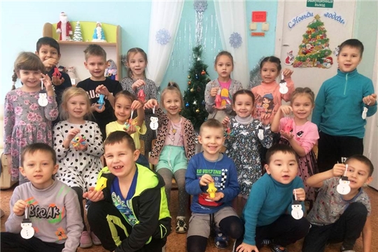 Новогодняя мастерская или как украсить елочку своими руками.