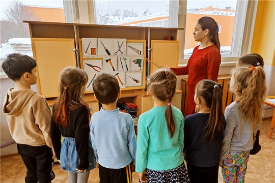 Опасные предметы для дошколят.