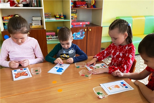 Учим буквы и звуки.