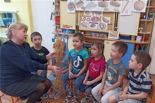 Познавательный час «День хлеба».