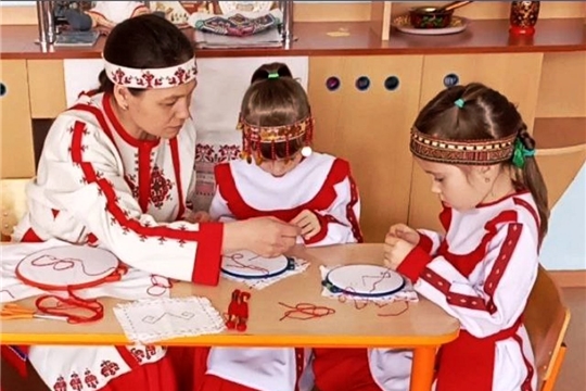 «Мир чувашской вышивки»