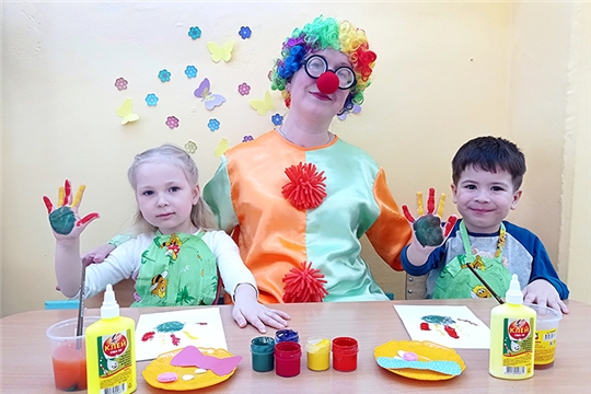 Весёлый клоун Клёпа