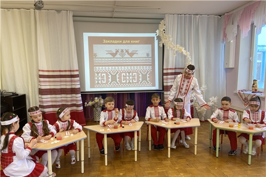 В краю ста тысяч песен