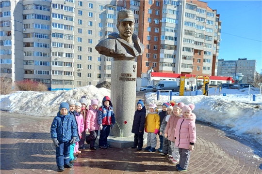 Экскурсия к памятнику Петрикова И.А.