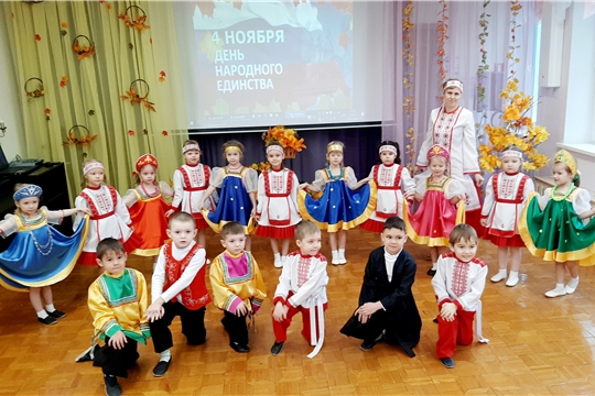 Танцевальный калейдоскоп «В каждом танце - дух народа» прошёл в детском саду