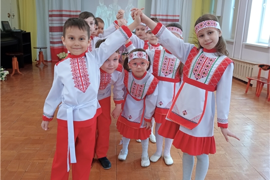 В краю ста тысяч песен