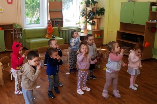 Музыкальные занятия у малышей