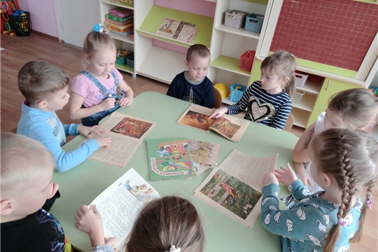 Выставка книг чувашских авторов - детских поэтов и писателей Чувашии.