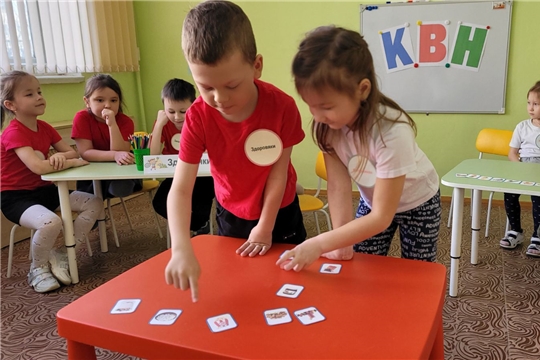 КВН на тему: "Мы здоровью скажем да!"
