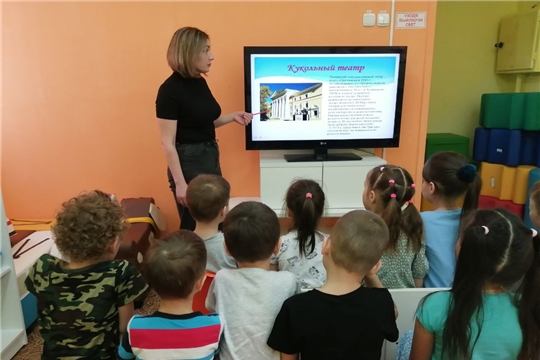 В рамках фестиваля "Культурная Чувашия" в подготовительной группе "Дружные ребята" прошёл театральный день