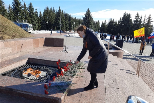 В Чебоксарах возложили цветы в память о погибших в ходе спецоперации военнослужащих ВС РФ