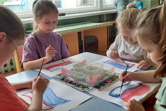 Познавательный час посвященный Дню России в группе "Рябинушка"