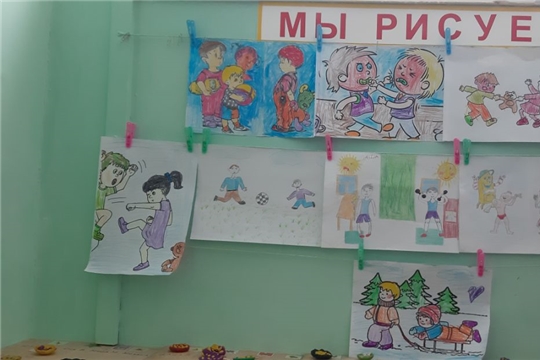Выставка рисунков ко Дню борьбы с коррупцией 