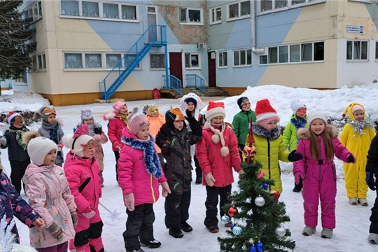 Новогодний флеш-моб "Счастье. Детство. Новый Год!"