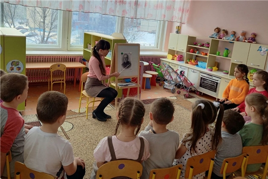 Вечер-портрет «О защитниках Отчизны с гордостью!»