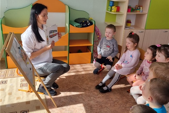 Всем ребятам надо знать как по улице шагать