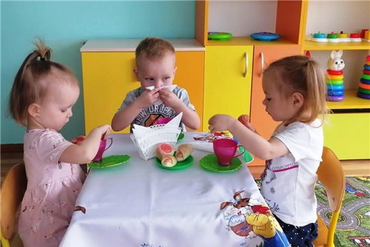 Уроки столового этикета для малышей