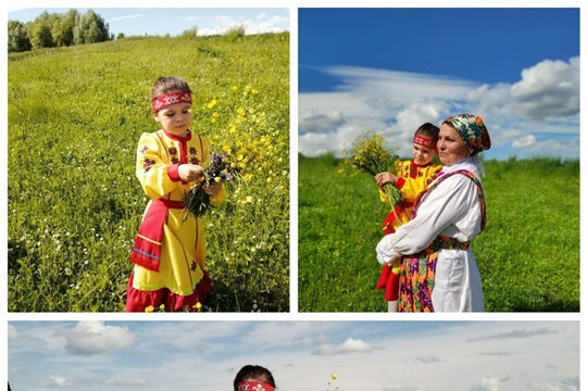 Моя семья в национальном костюме